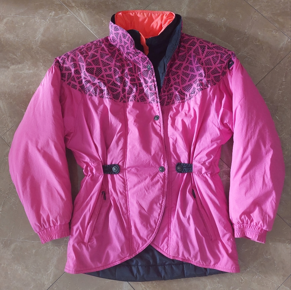 Vintage 80s Skyr women's snow ski jacket. Hot pink magenta+black. Size 10